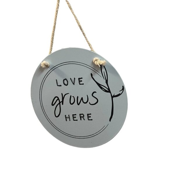 Love Grows Here Round Mini Sign Farmhouse Hanging Decor 5in Garden Home Gift - Picture 4 of 6